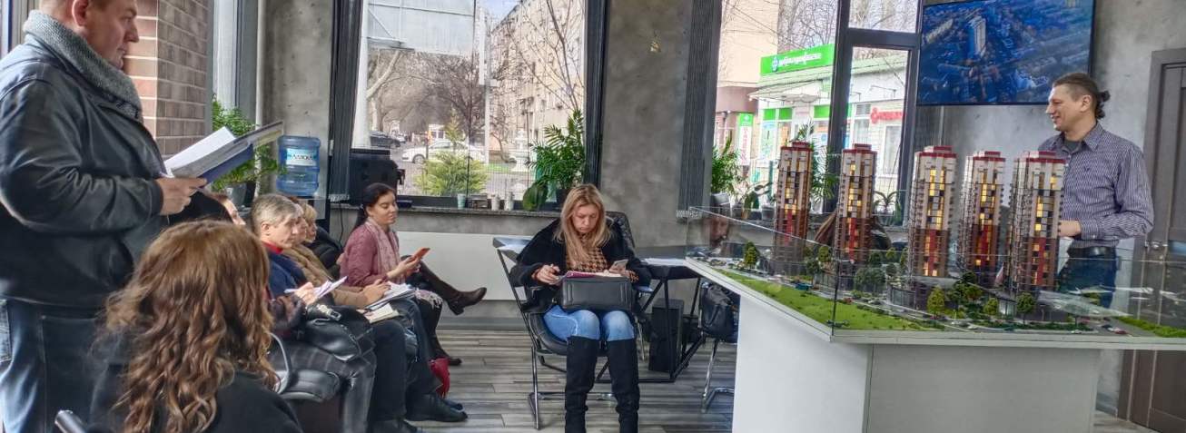 ОБУЧЕНИЕ В Жилом Комплексе МАНХЭТТЕН КОМАНДЫ Агентства  СТАНДАРТ.